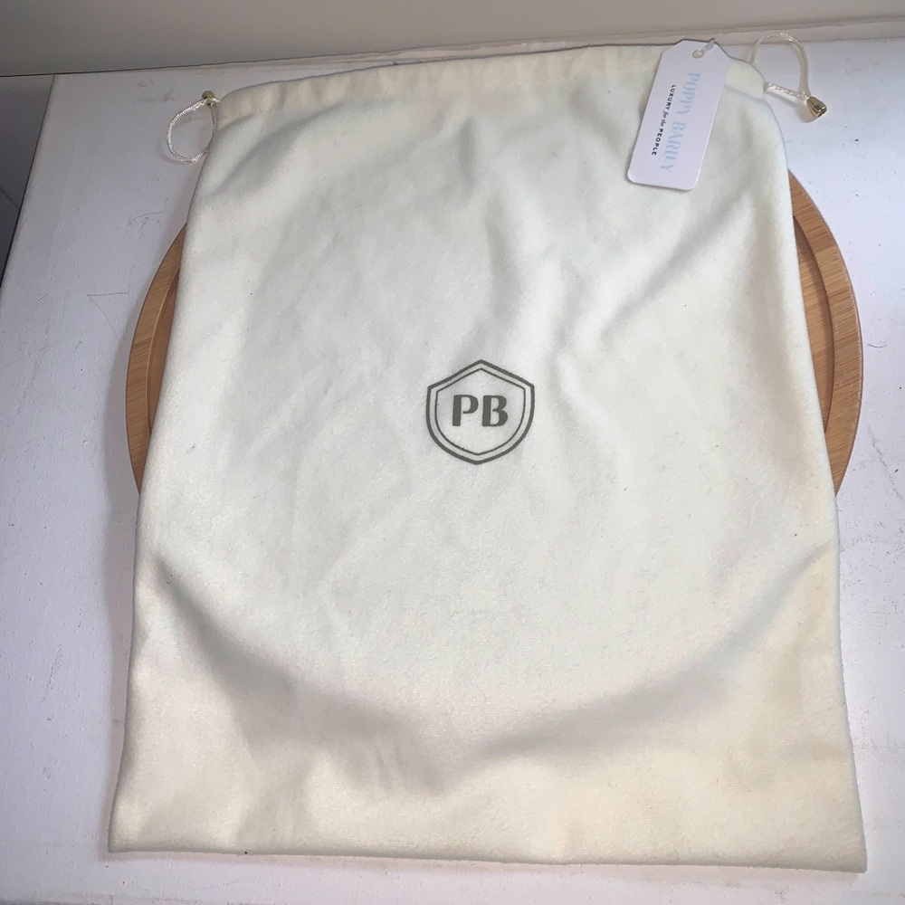 POPPY BARLEY Dust Bag 40 Cm x 31 Cm Beige EUC